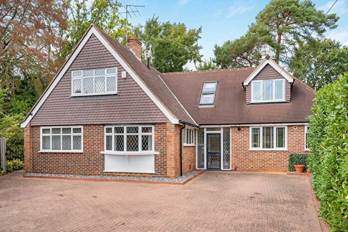 6 Bedroom Detached House For Sale In Briar Close, West Byfleet, Surrey, KT14