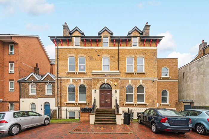 1 Bedroom Flat For Sale In Leigham Court Road, Streatham Hill, London, SW16