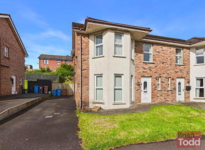 3 Bedroom Semi-Detached House For Sale In Blackthorn Rise, Larne, BT40