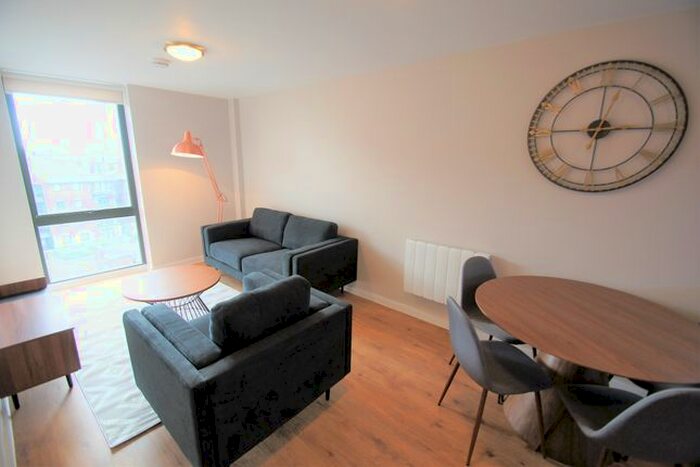 2 Bedroom Flat To Rent In Jesse Hartley Way, Liverpool L3