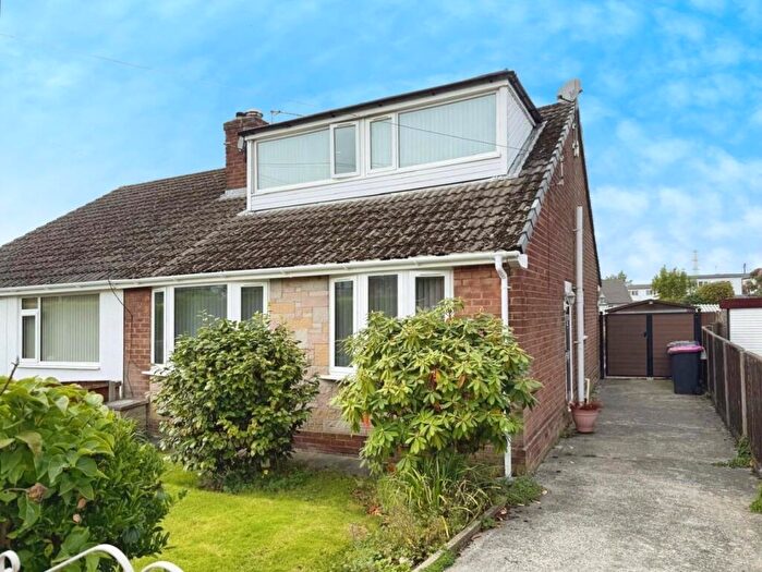 2 Bedroom Semi-Detached Bungalow For Sale In Wheatley Road, Swinton, Manchester, M27
