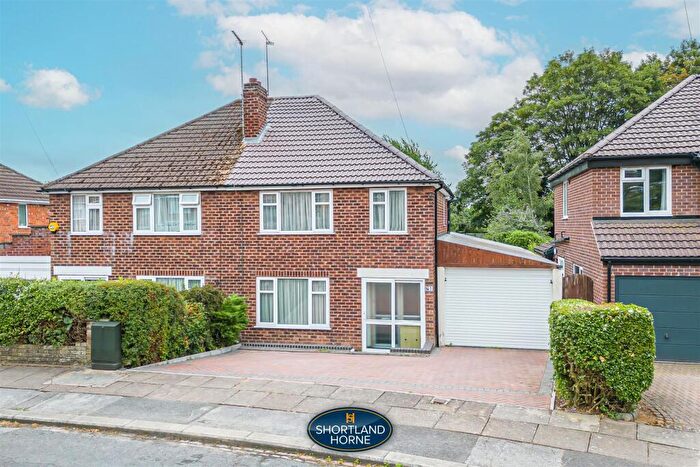 4 Bedroom Semi-Detached House For Sale In The Hiron, Styvechale, Coventry, CV3