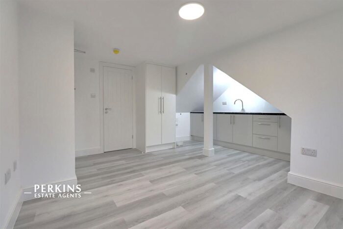 Studio To Rent In Northolt, UB5