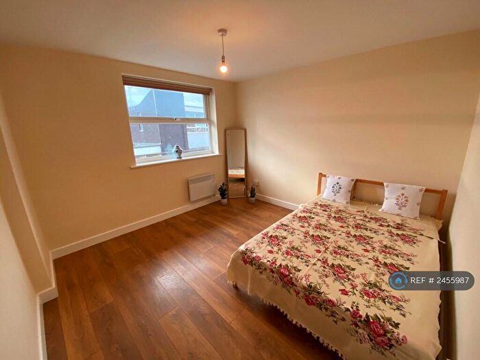 1 Bedroom Flat To Rent In Warwick House, Kenilworth, CV8
