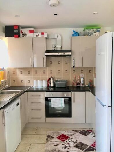2 Bedroom Flat To Rent In London, N9
