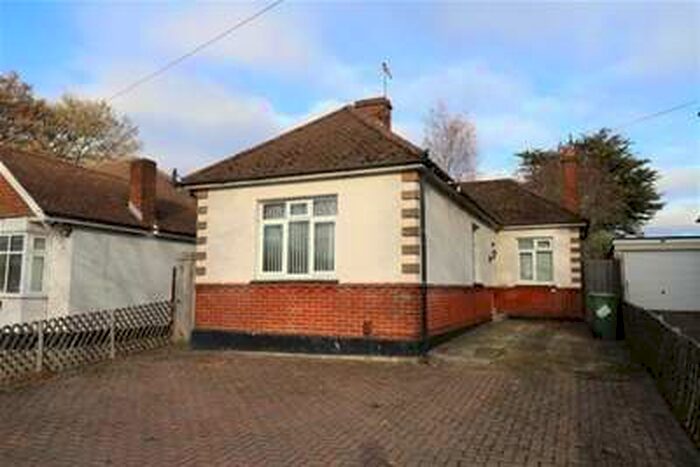 2 Bedroom Bungalow To Rent In Sandling Lane, Penenden Heath, ME14