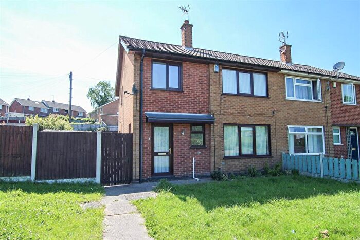 3 Bedroom End Of Terrace House To Rent In Queens Bower Road, Nottingham, NG5