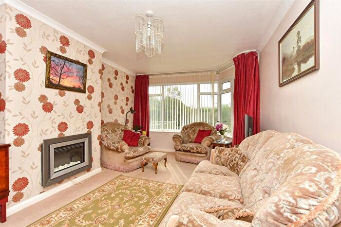 2 Bedroom Semi-Detached Bungalow For Sale In Roonagh Court, Sittingbourne, Kent, ME10