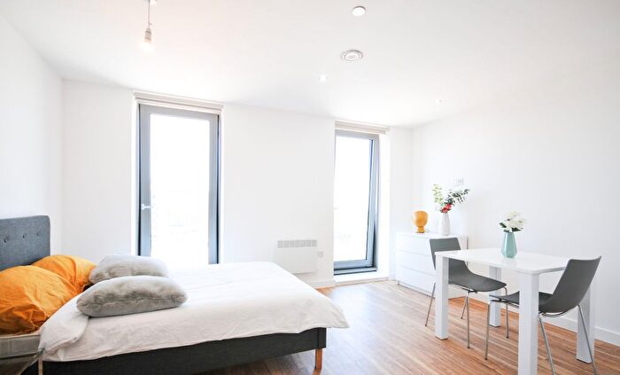 1 Bedroom Flat To Rent In Studio Apartment – Michigan Point, Media City, Salford Quays, M50
