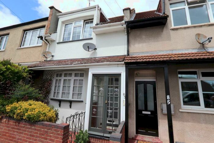 2 Bedroom Terraced House To Rent In Shoebury Road, Thorpe Bay, Southend On Sea, SS1