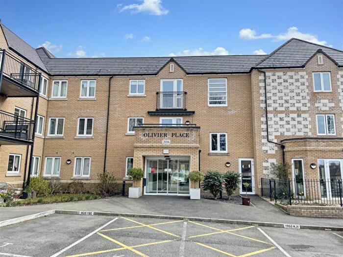 2 Bedroom Retirement Property For Sale In Hart Close, Wilton, SP2