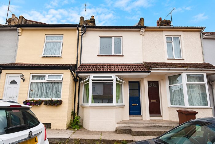 3 Bedroom Property To Rent In Charter Street, Gillingham, ME7