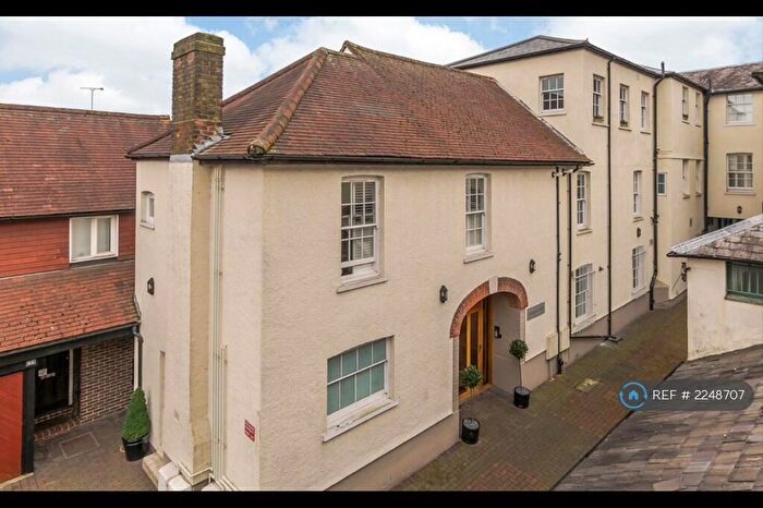 2 Bedroom Penthouse To Rent In Chequer Court, St. Albans, AL1