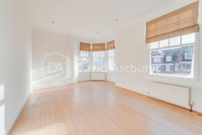 3 Bedroom Flat To Rent In Alexandra Park Road, London, N10