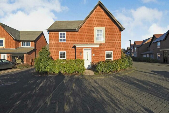 4 Bedroom Detached House To Rent In Butterbur Close, Stenson Fields, Derby, DE24