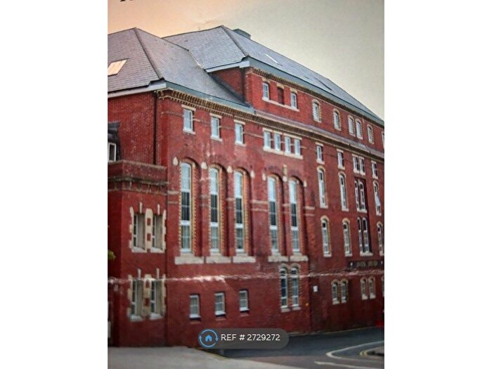 2 Bedroom Flat To Rent In Ushers Court, Trowbridge, BA14