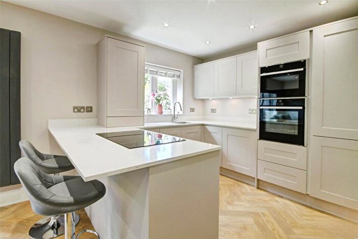 2 Bedroom Flat For Sale In Lowes Wynd, Nevilles Cross, Durham, DH1