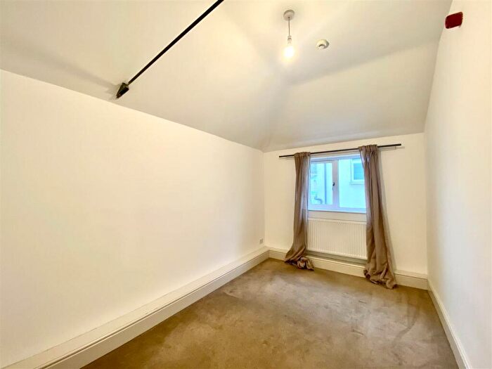 2 Bedroom Apartment To Rent In Moon Street, Stokes Croft, Bristol, BS2
