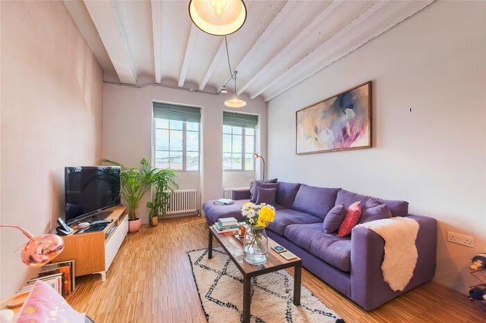 2 Bedroom Flat To Rent In Old Paint Factory Apartments, Mapleton Crescent, London, SW18