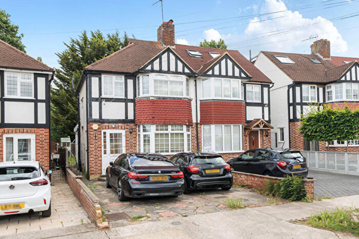 3 Bedroom Semi-Detached House For Sale In Bargate Close, New Malden, KT3