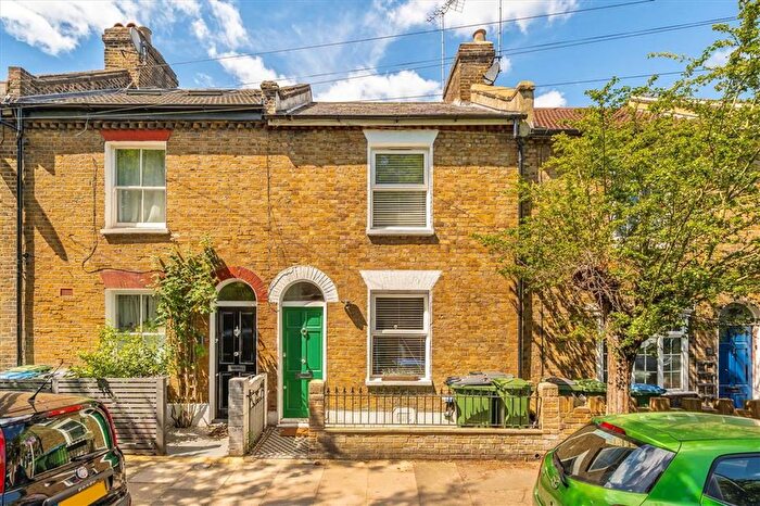 3 Bedroom Property For Sale In Tyler Street, Greenwich, SE10