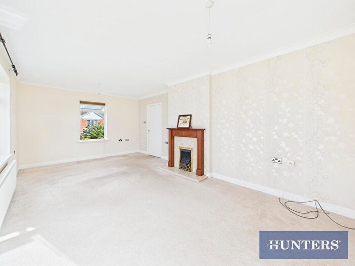 2 Bedroom Detached Bungalow For Sale In Scargate Close, Bridlington, YO16