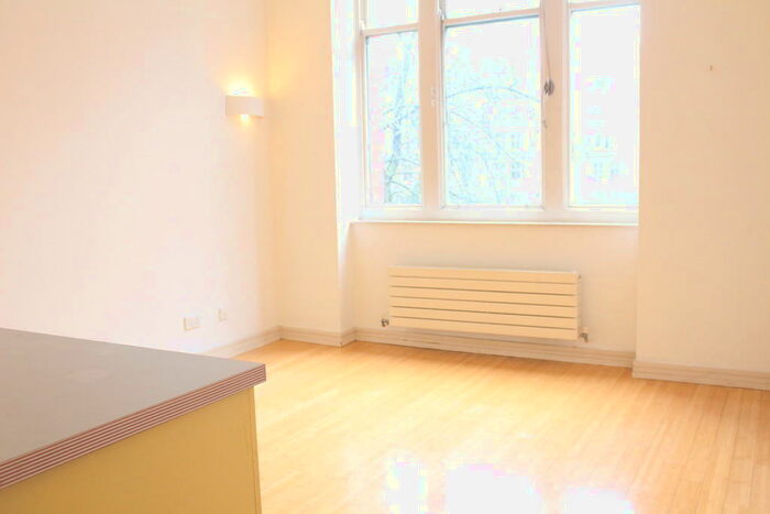 1 Bedroom Apartment To Rent In Century Buildings, St Mary''s Parsonage, M3