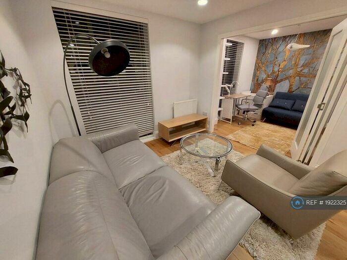 2 Bedroom Flat To Rent In Conrad Court, London, NW9