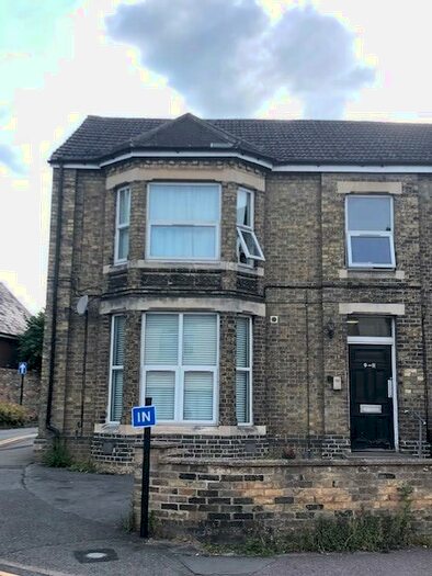 1 Bedroom Flat To Rent In Queen Street, Whittlesey, PE7