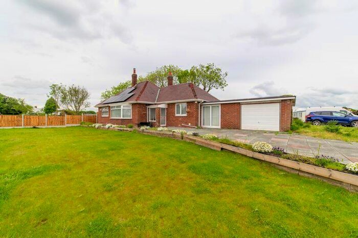 2 Bedroom Detached House For Sale In Southport Road, Lydiate, L31