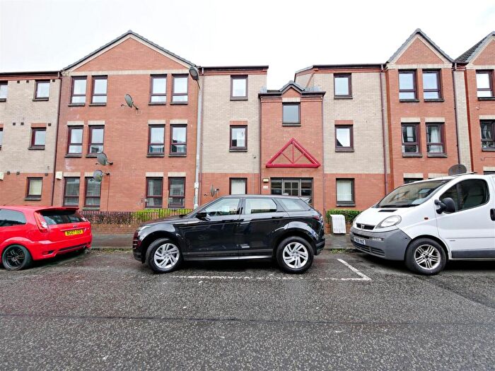 2 Bedroom Flat To Rent In Thistle Street, Kirkintilloch, Glasgow, G66