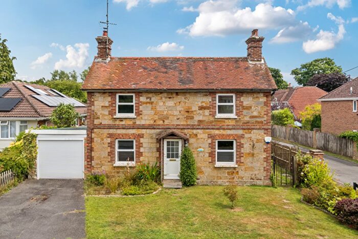 3 Bedroom Detached House For Sale In Beaconsfield Road, Chelwood Gate, RH17