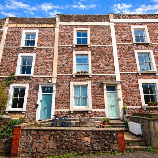 2 Bedroom Flat For Sale In Bellevue Crescent, Clifton, Bristol, BS8