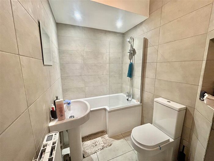 2 Bedroom Apartment To Rent In Bath Street, Nottingham, NG1