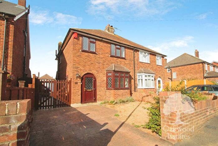 3 Bedroom Semi-Detached House To Rent In Queens Road, Eton Wick, Windsor, SL4