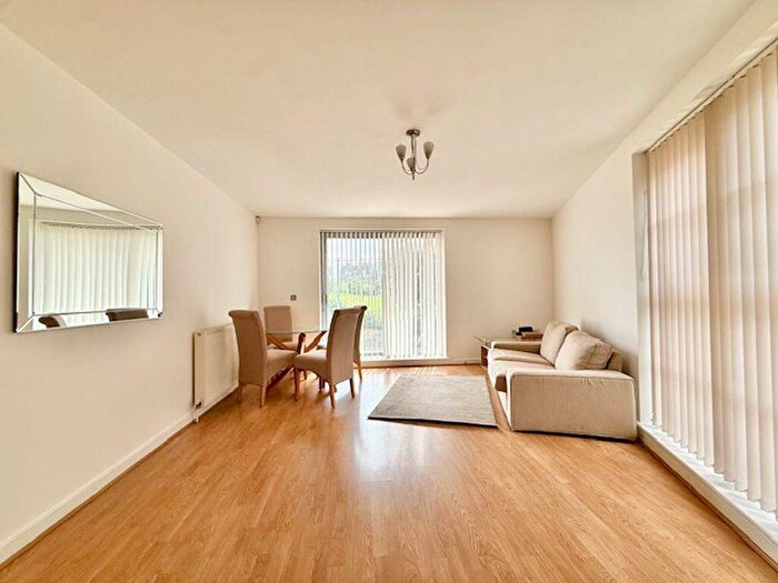 1 Bedroom Apartment To Rent In Chadbourn Street, E14