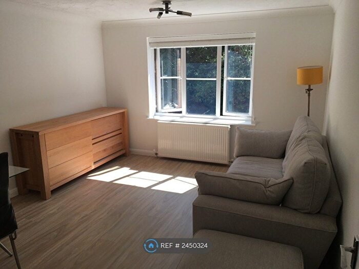 1 Bedroom Flat To Rent In Naylands, Margate, CT9