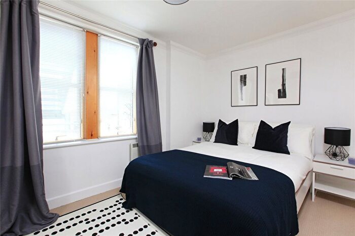 1 Bedroom Flat To Rent In Maud Chadburn Place, Clapham South, SW4
