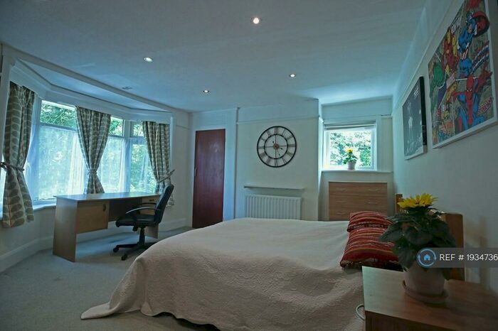 5 Bedroom Semi-Detached House To Rent In Burgess Road, Southampton, SO16