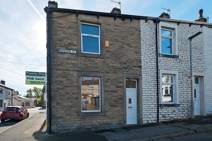 2 Bedroom Terraced House For Sale In Brogden Street, Barnoldswick, Lancashire, BB18