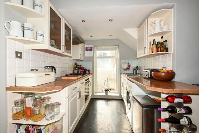 2 Bedroom Apartment To Rent In Anerley Grove Anerley, SE19