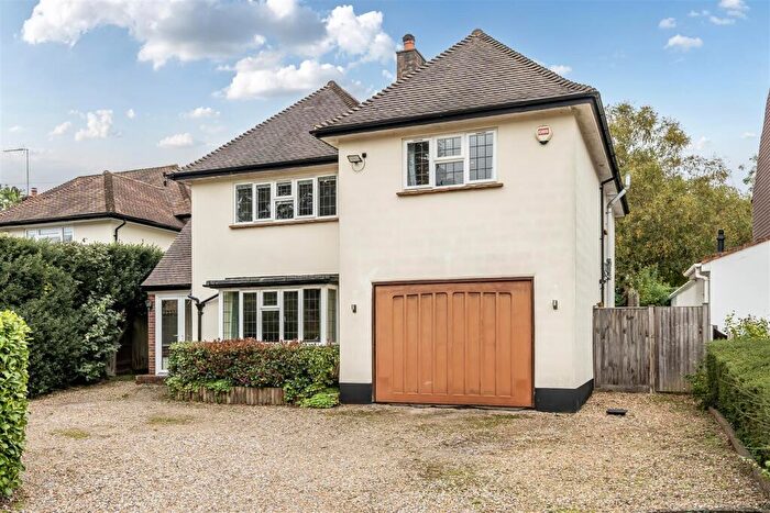 5 Bedroom House For Sale In Old Oak Avenue, Chipstead, CR5