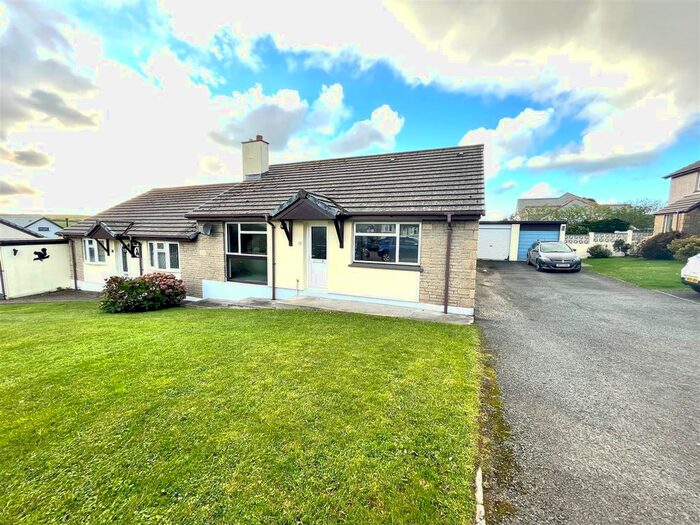 2 Bedroom Bungalow To Rent In Wych Hazel Way, Newquay TR7