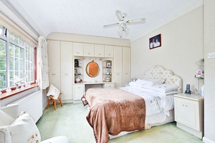 3 Bedroom Semi-Detached House For Sale In Duffield Lane, Stoke Poges, SL2
