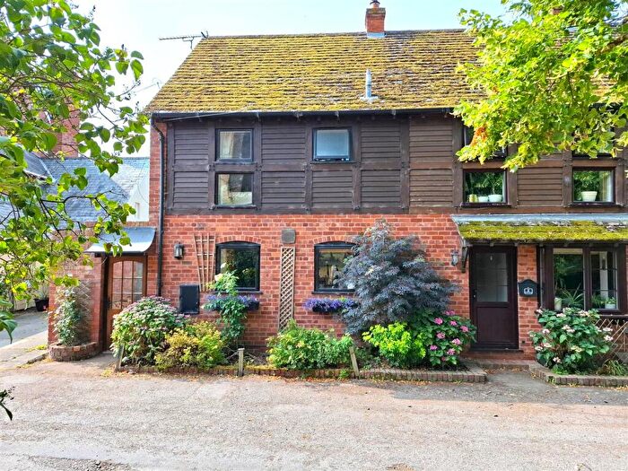 3 Bedroom Semi-Detached House To Rent In Eaton Bishop, HR2