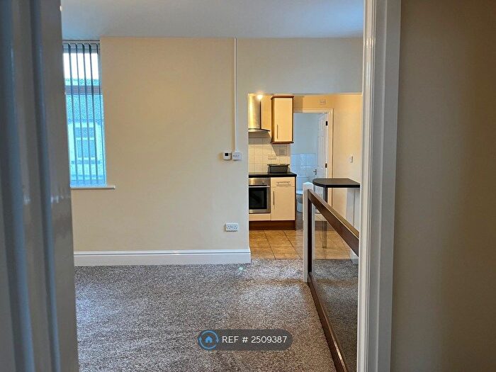 1 Bedroom Flat To Rent In Includes Gas Amp; Water, Burnley, BB11