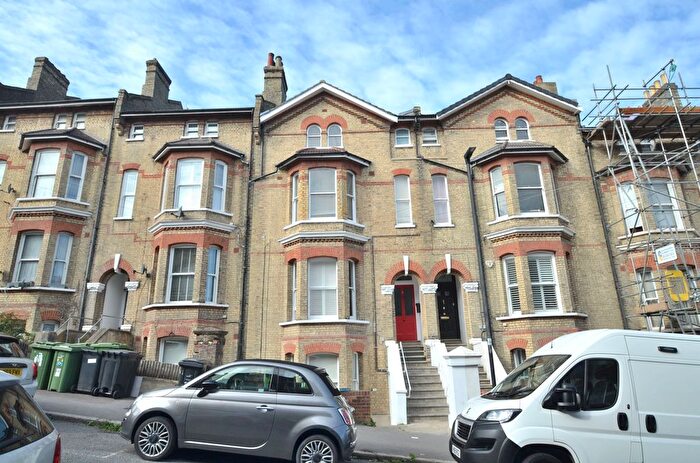 1 Bedroom Flat To Rent In Woodland Road, Crystal Palace, SE19
