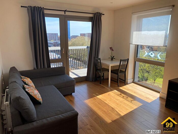 1 Bedroom Flat To Rent In Rathbone Market, London, Newham, E16