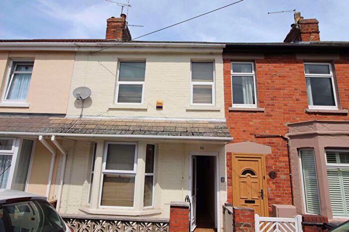 3 Bedroom Terraced House To Rent In Bedroom House To Rent, Summers Street, Rodbourne, SN2