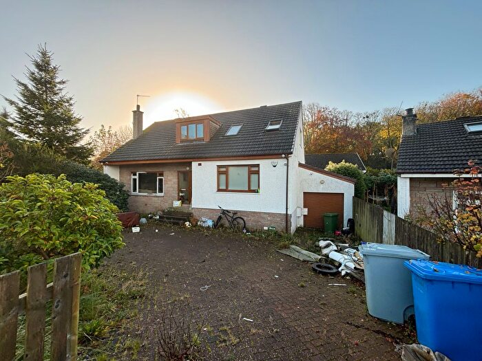 5 Bedroom Detached House For Sale In Barbush Place, Strathaven, Lanarkshire, ML10